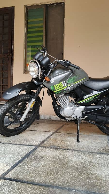 Special Edition YBR 125 G 13