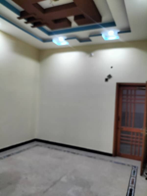 120 sq yards beutyfull new portion for rent in Malik society 3