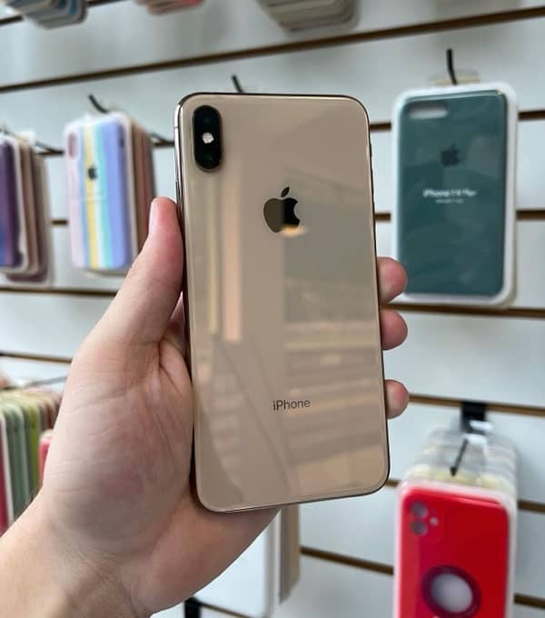 I phone Xs Max  factory unlock 64 1