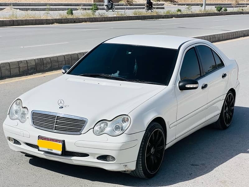 Mercedes C200  2004 1