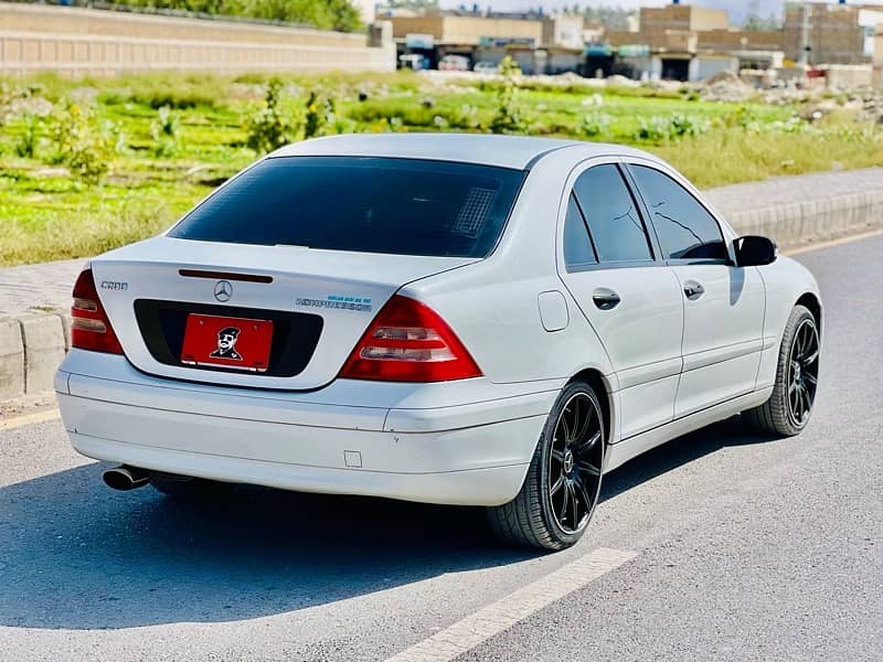 Mercedes C200  2004 2