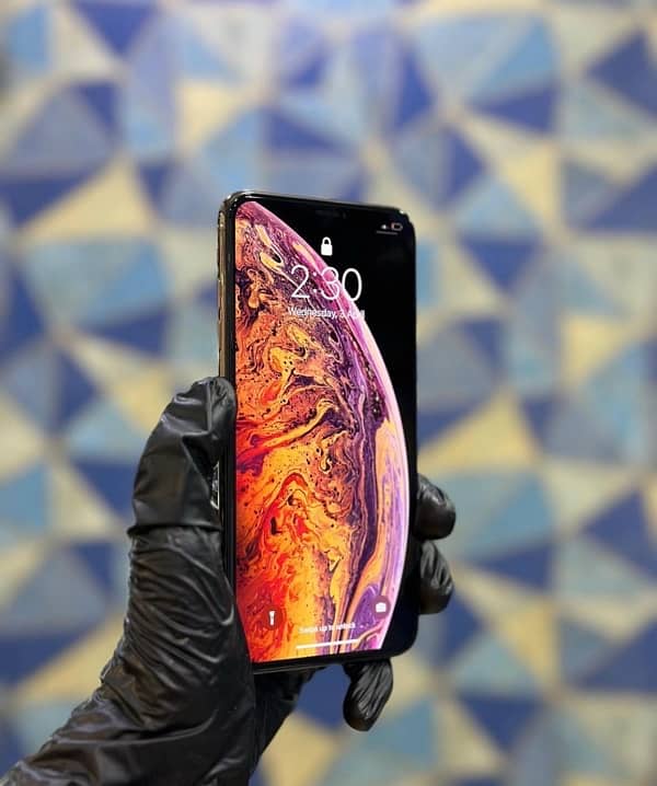 IPhone Xs-Max LLA 64Gb Gold Colour Pta Approved. 2