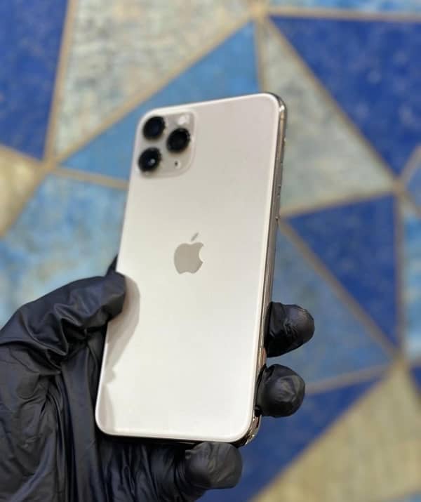 IPhone 11 Pro LLA 256Gb Gold Colour Pta Approved. 6