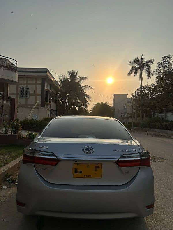 Toyota Corolla Altis 2018 5