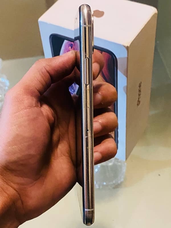 iphone XS 256 GB pta approved 1