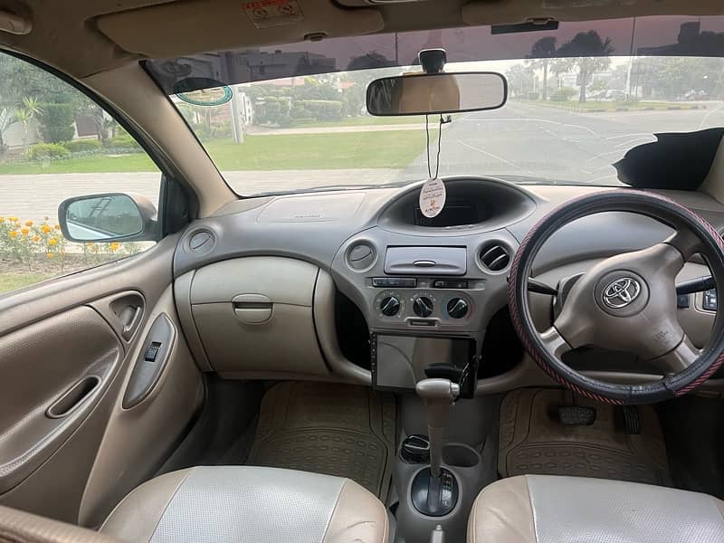 Toyota Platz 2006 betr vitz mehran cultus Santro life Mira 11