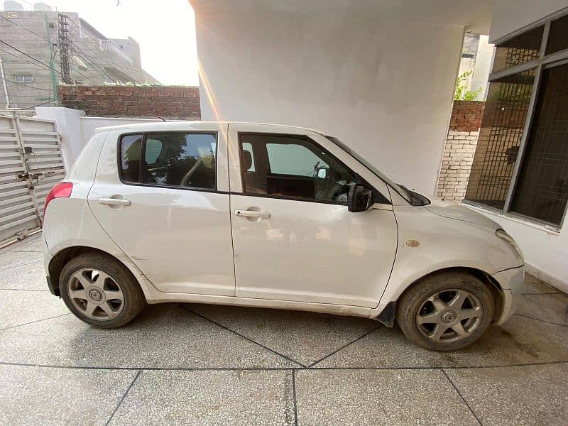 Suzuki Swift 2011 3