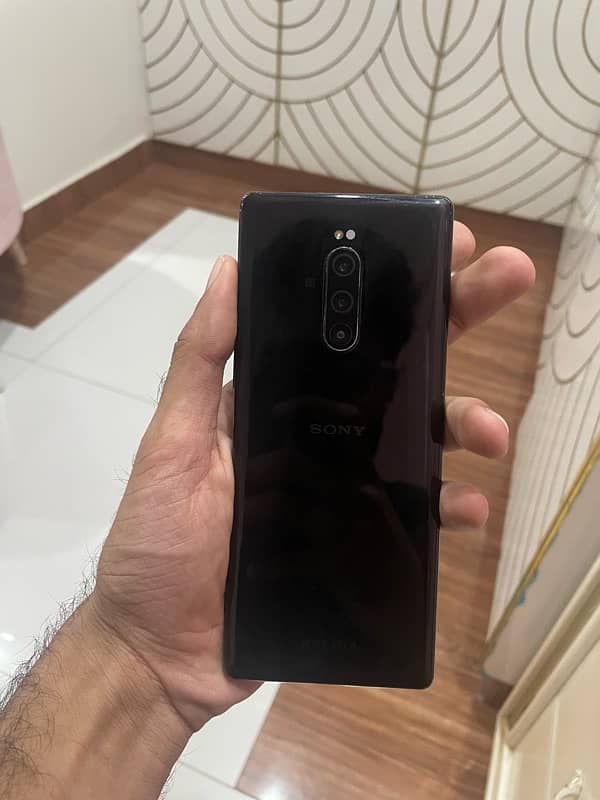 Sony Xperia 1 Black 1