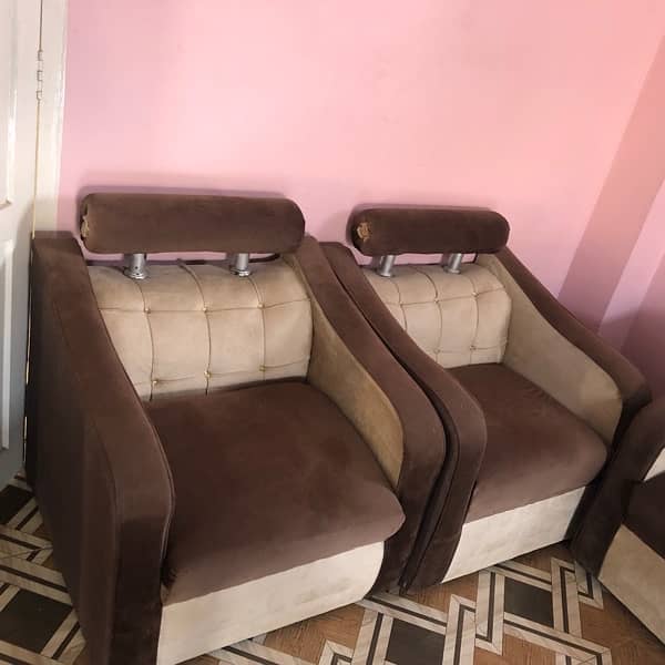 used 7 seater sofa set with glass table 4