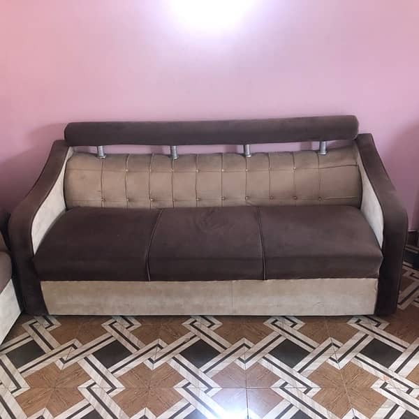 used 7 seater sofa set with glass table 7