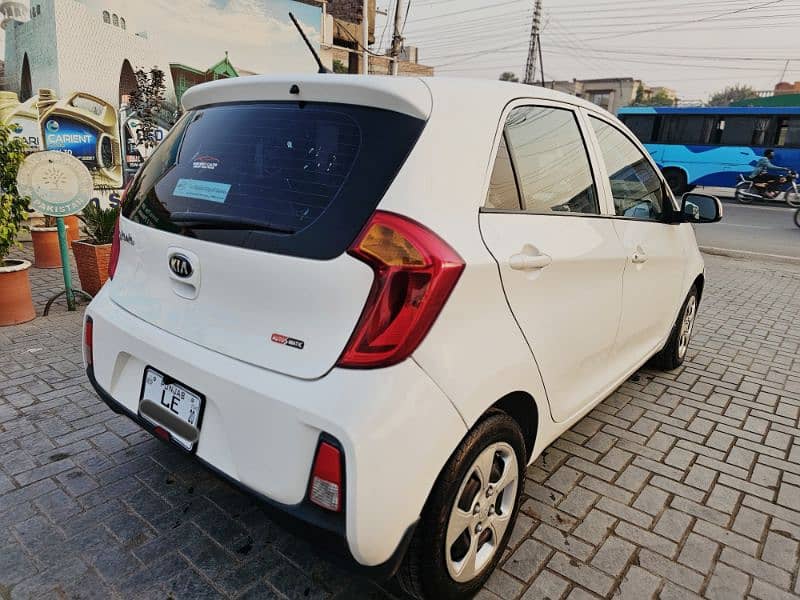 KIA Picanto Automatic Fully Maintained car 3