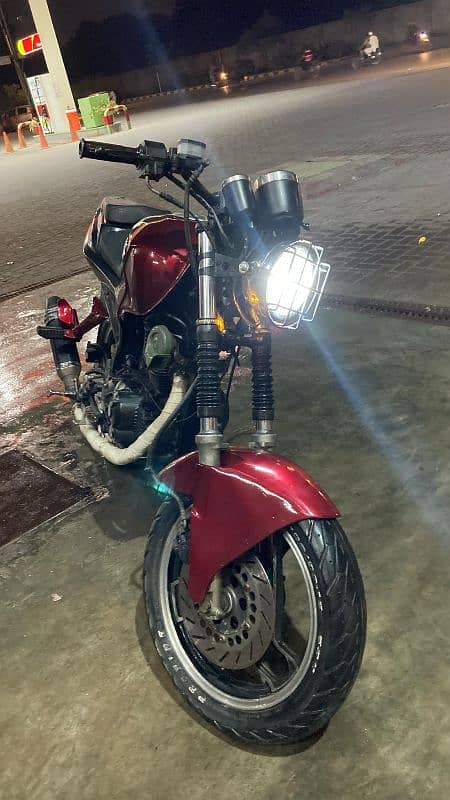 SUZUKI 250CC NEW CONDITION 6GEAR 3