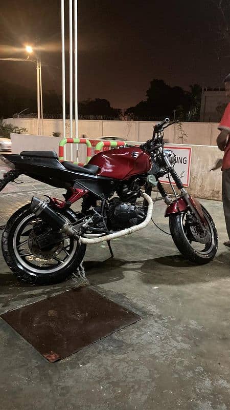 SUZUKI 250CC NEW CONDITION 6GEAR 5