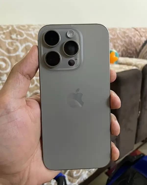 Iphone 15 pro 0