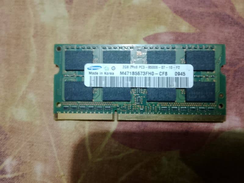 2 GB DDR3 RAM 2