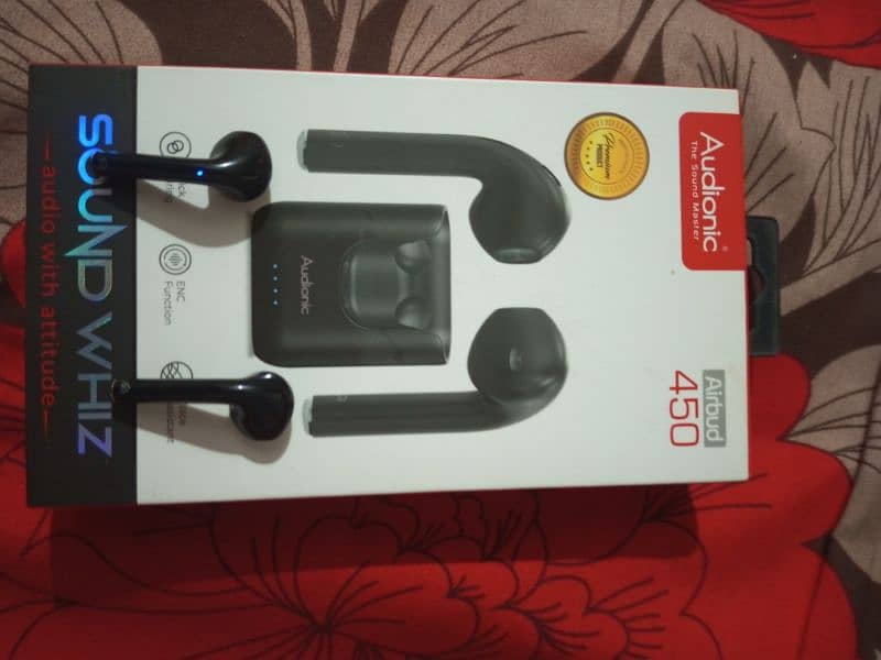 origional Audionic airbuds 450 heavy sound. 1