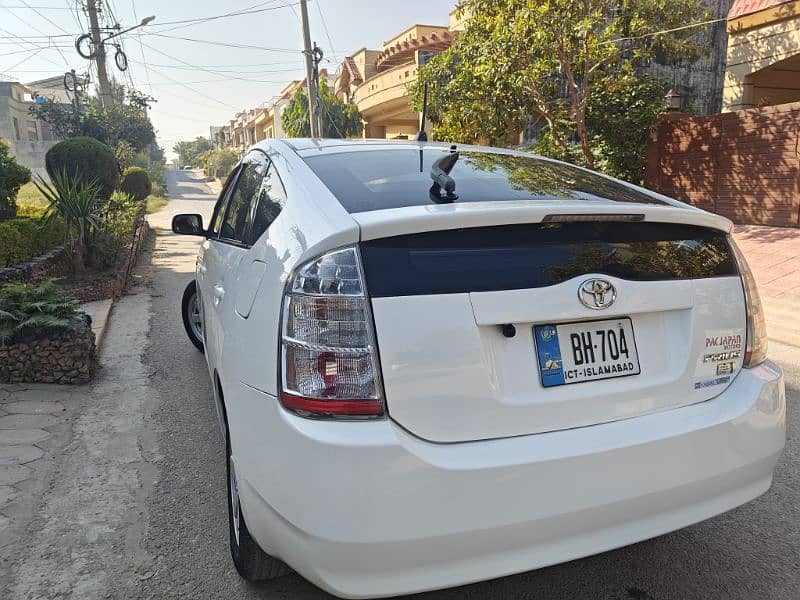 Toyota Prius 2011 5