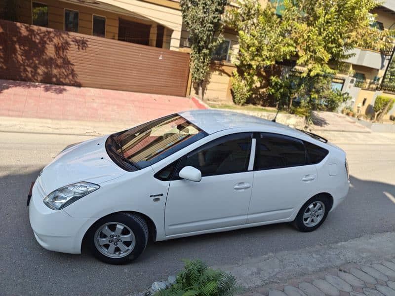 Toyota Prius 2011 17