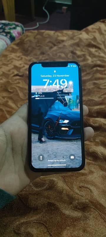 i phone xs black 3