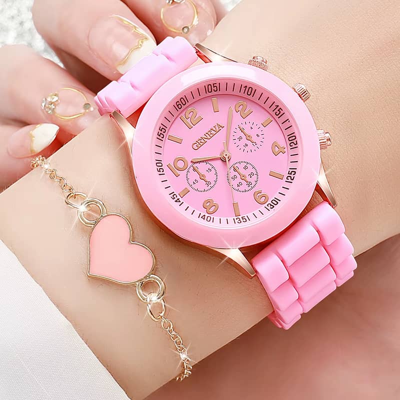 Fashionable Women WatchLuxury stylish and trendy trendy design 0