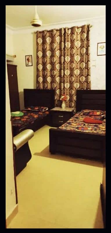 Furnished luxury rooms for jobians, professional , male n female 1