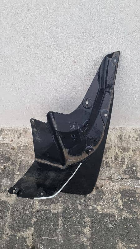 2010 PRADO FRONT BUMPER AND MUD FLAPS FOR SALE 11