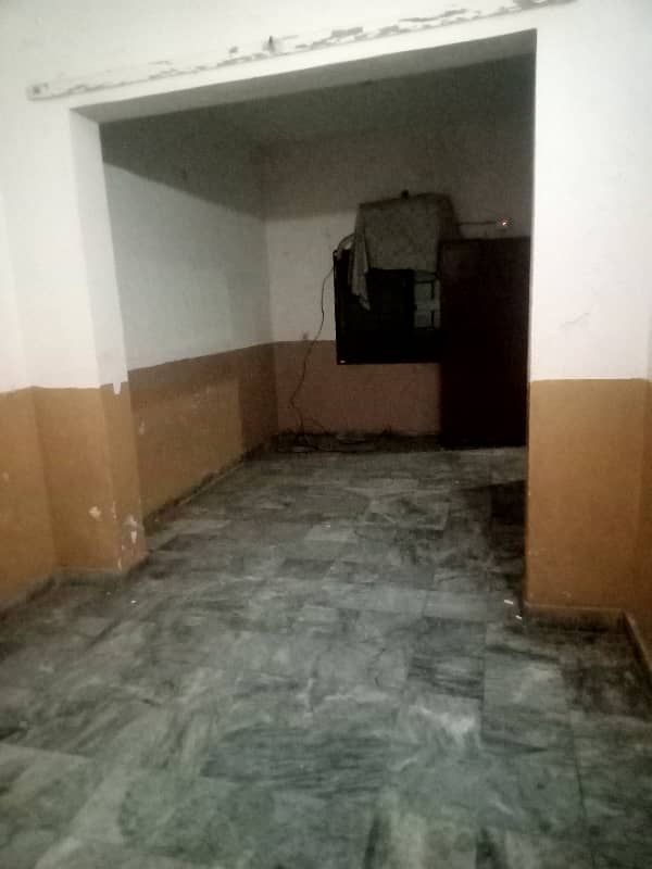 5 Marla Separate Enterence lower portion for rent in sabzazar scheme In Hot location  Fori Rabta keray 1