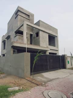 10 Marla House For Sale Is Available In Bahria Orchard