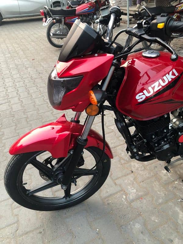 Suzuki GR150 9