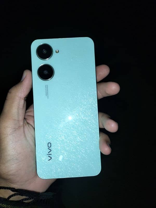 Vivo Y03 0