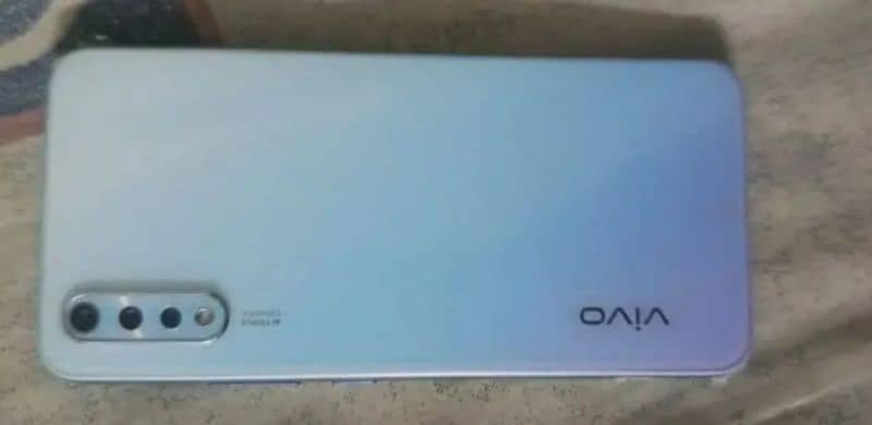 vivo s1 4/128 original ,exchange possible with good phone 3