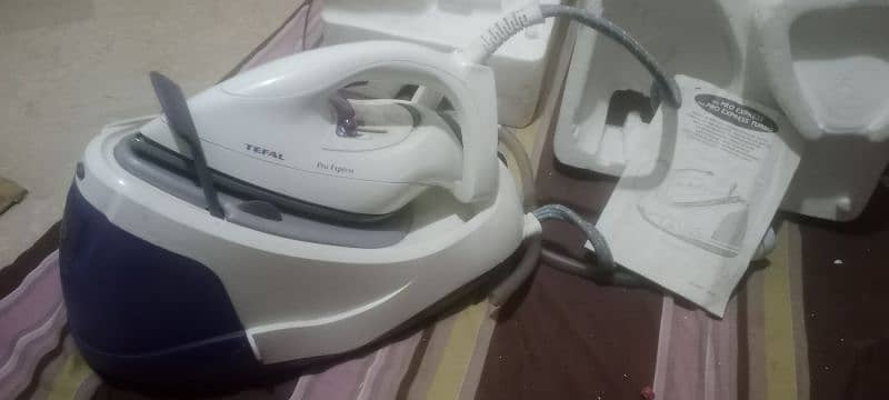 Tefal Pro Express Professional Stream Iron 2