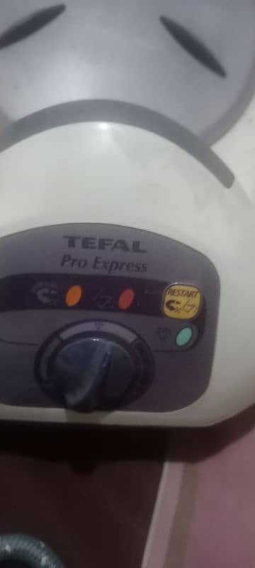 Tefal Pro Express Professional Stream Iron 5