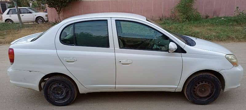 Toyota Platz 2004 Excellent Condition 2