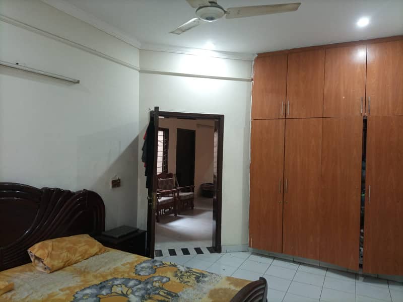 5 marla middle portion near Alfatha Mall johar Town for rent. 5