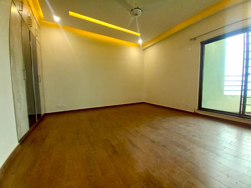 12 marla appartment for rent in askari 11 sector B 3