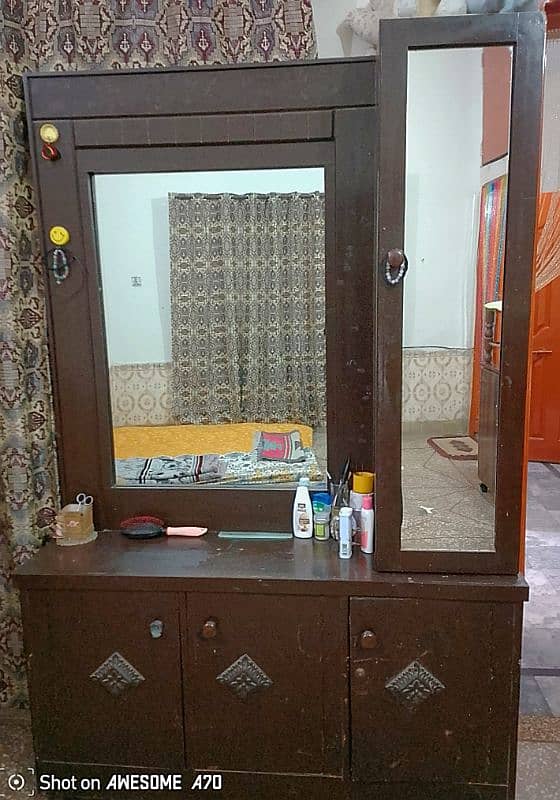 Dressing Table 3