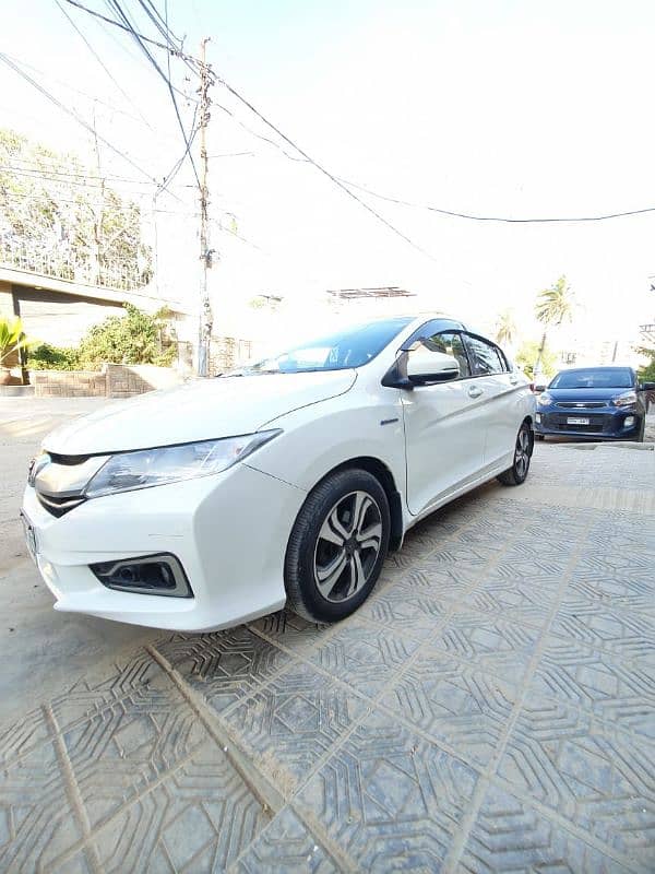 Honda Grace Hybrid 2015 Full option 3