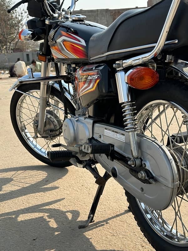 CG 125 black Honda lush condition 1