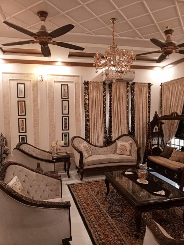 Prime Location Eden Farmhouse Near Raiwand Road Lahore. 6