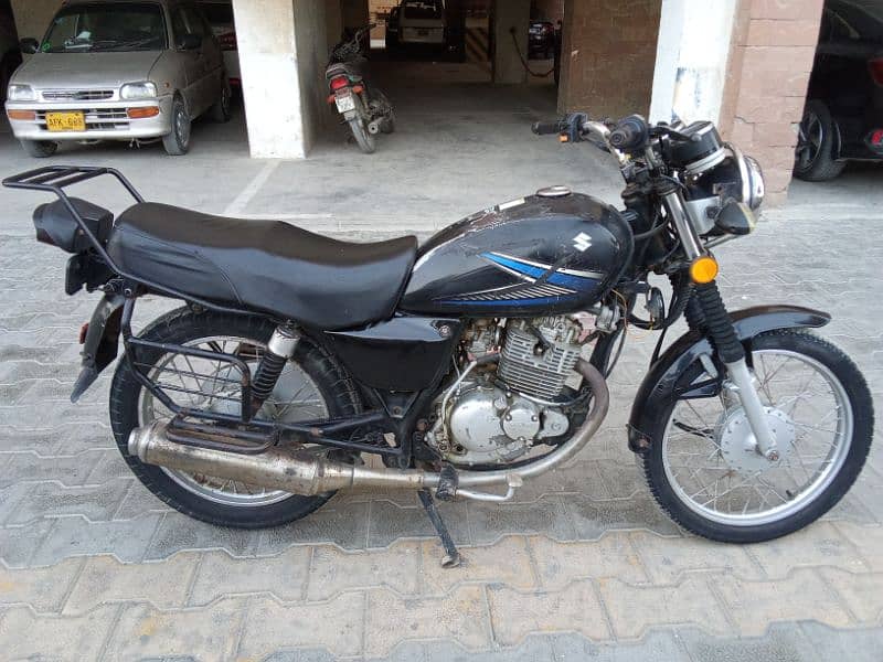 Suzuki GS 150 model 2012 urgent sale 1