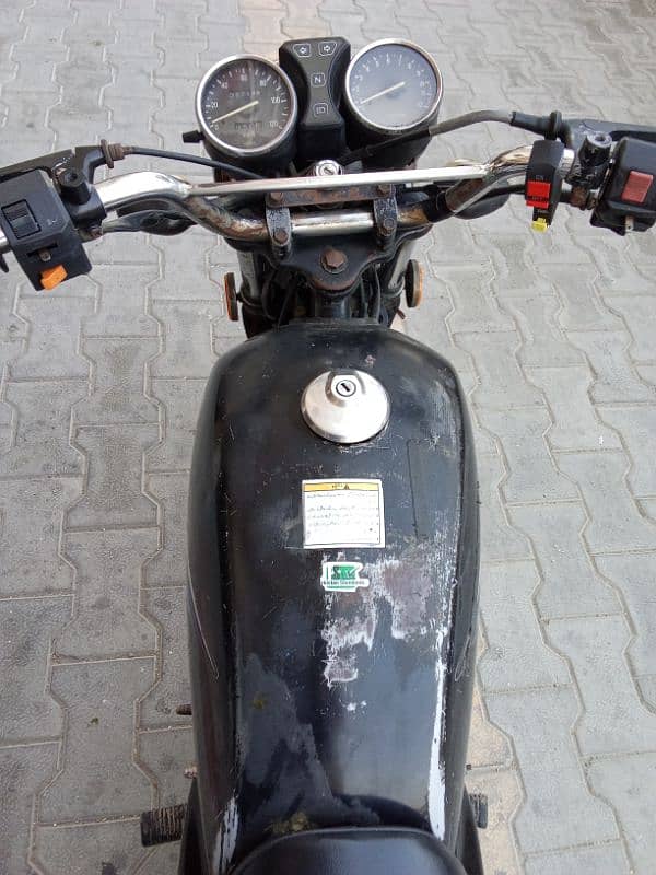 Suzuki GS 150 model 2012 urgent sale 5