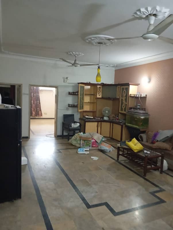 1 KANAL UPPER PORTION FACING PARKAVAILABLE FOR RENT IN JOHAR TOWN NEAR DOCTORS HOSPITAL 9