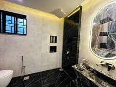 10 Marla Luxury Designer House For Sale In Bahria Town Lahore In Low budget price