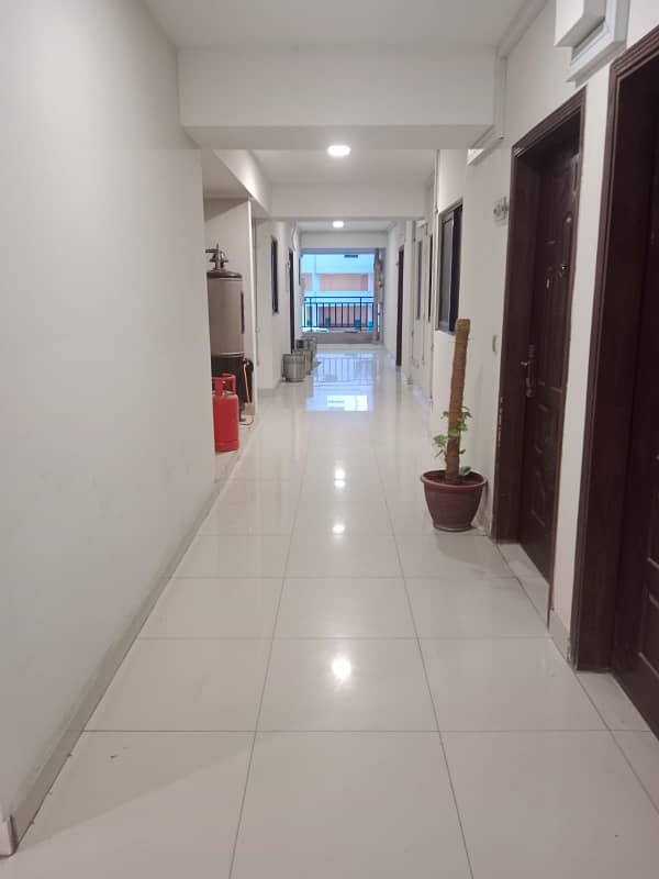 One Bedroom Flat for Sale @ Investor Rate in Defence Executive Building DHA Phase 2. 4