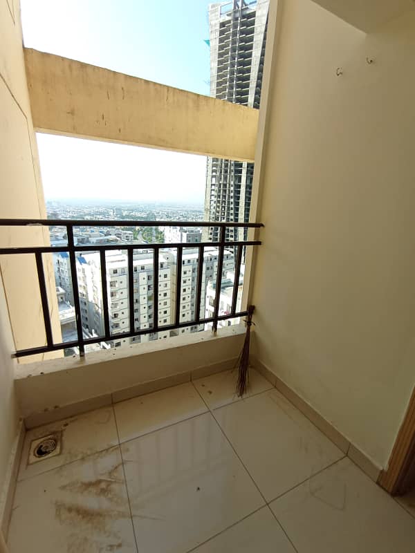 One Bedroom Flat for Sale @ Investor Rate in Defence Executive Building DHA Phase 2. 22