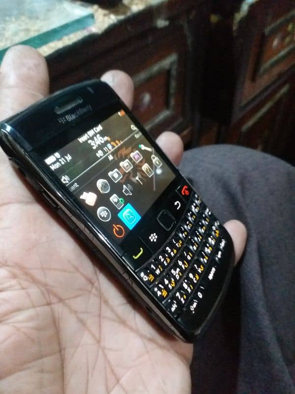 BlackBerry bold 2 3