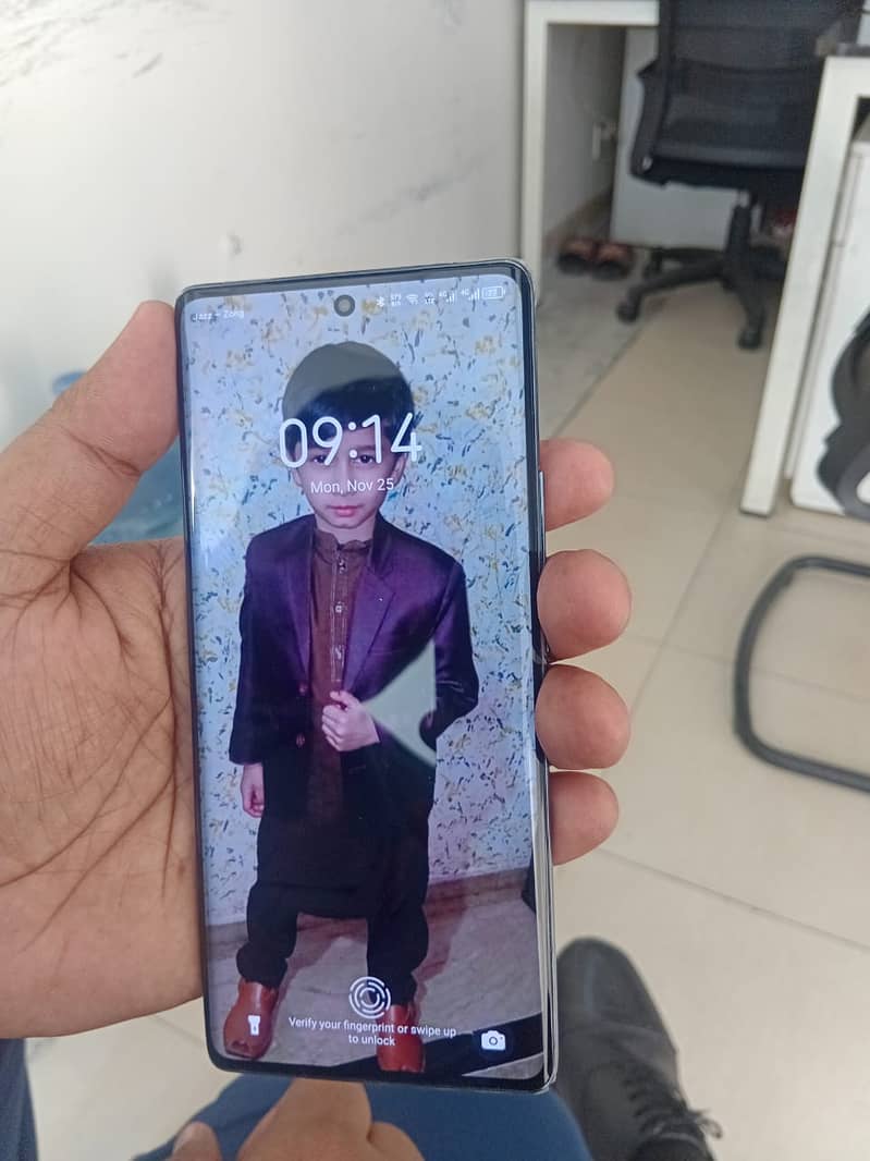 Tecno Spark 20pro Plus / Exchange 4