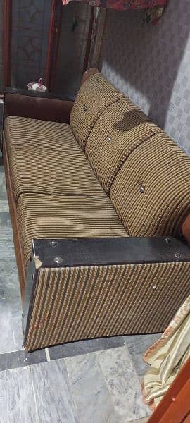 complete sofa set in good condition 1