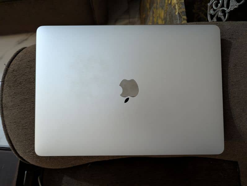 MacBook Pro M1 2020 8/256 2